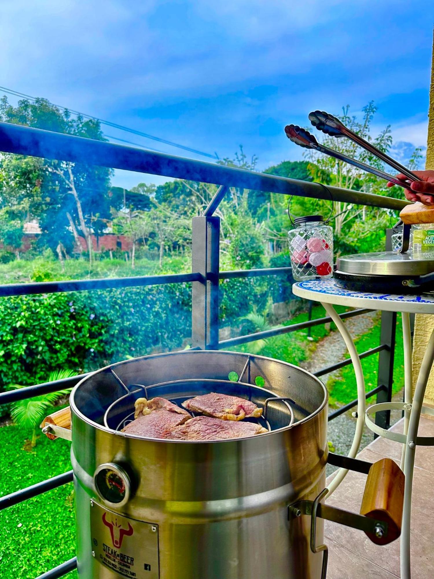 Apartamento Privado Vacacional A 5M Del Aeropuerto, 20 Minutos Del Parque Del Cafe Y Centro De Armenia Con 4 Piscinas, 3 Jacuzzi, Sauna By Molca Xperiences 3H Zewnętrze zdjęcie